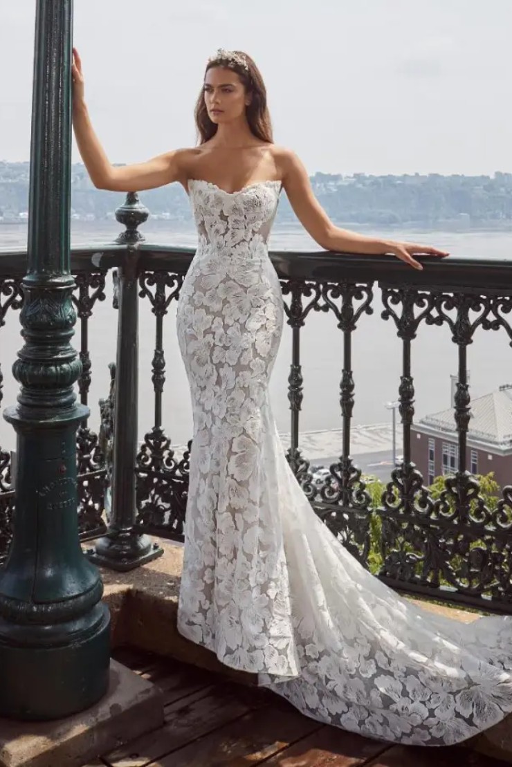 wedding gown white