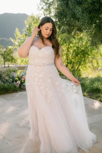 Allure Women Kayla - W551 #0 default Ivory thumbnail