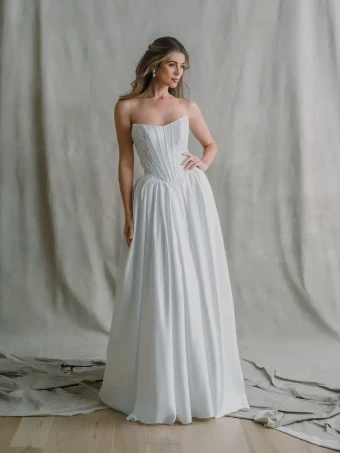 Allure Women Tia - X211 #0 default Ivory thumbnail