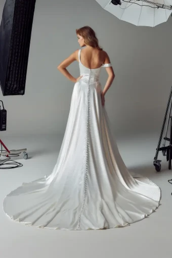 Evie Young Molly - EY707 #1 Ivory thumbnail